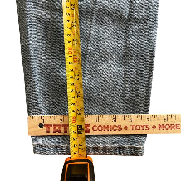 Abound High Rise Distressed Mom Jeans Button Fly Light Wash Women’s Size 29 - Picture 4 of 8